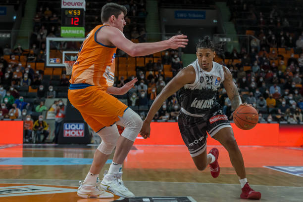 关于合同年 关于合同年