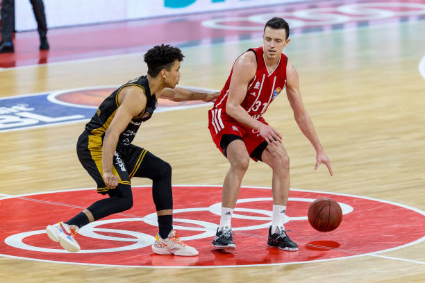 能型前锋的 能型前锋的