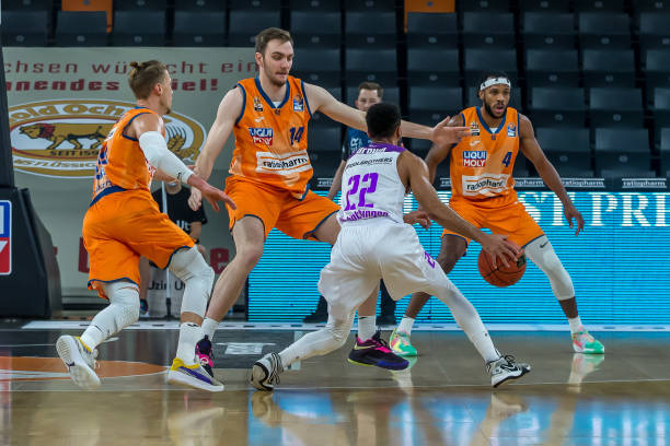 际赛事中常 际赛事中常