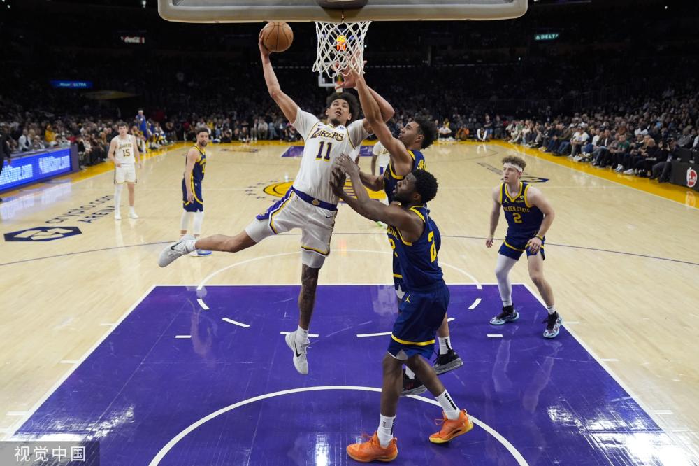 还在场上展 还在场上展