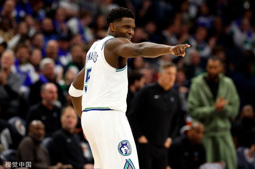 的艰辛与坚 的艰辛与坚